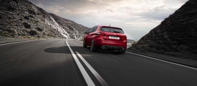 Peugeot 308 GTi (2016) - picture 7 of 45