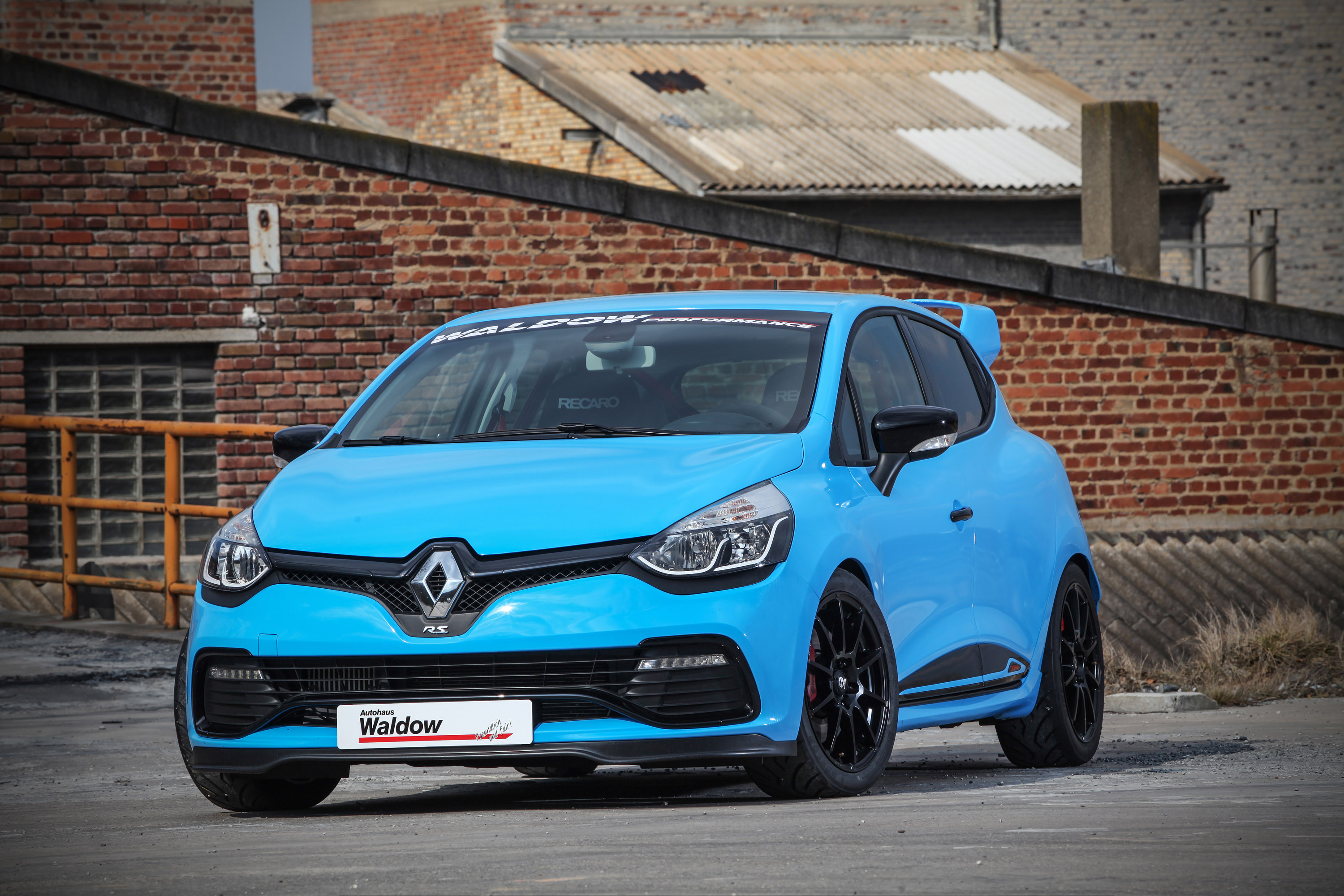 PM Waldow Renault Clio