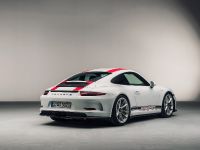 Porsche 911 R (2016) - picture 2 of 3