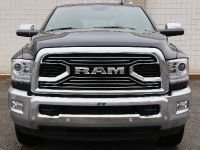 Ram 3500 Limited (2016) - picture 1 of 19