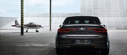 Renault Talisman (2016) - picture 15 of 37