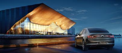 Renault Talisman (2016) - picture 20 of 37