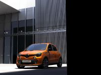 Renault Twingo GT (2016) - picture 2 of 13