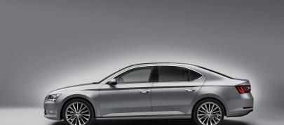 Skoda Superb (2016) - picture 7 of 28