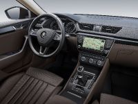 Skoda Superb (2016) - picture 11 of 28
