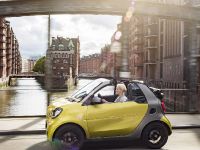 smart fortwo cabrio (2016) - picture 2 of 15