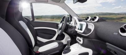 Smart ForTwo (2016) - picture 20 of 23