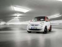 Smart ForTwo (2016) - picture 8 of 23