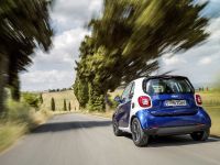 Smart ForTwo (2016) - picture 18 of 23