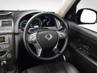 SsangYong Rexton (2016) - picture 5 of 21