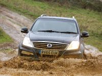 SsangYong Rexton (2016) - picture 8 of 21