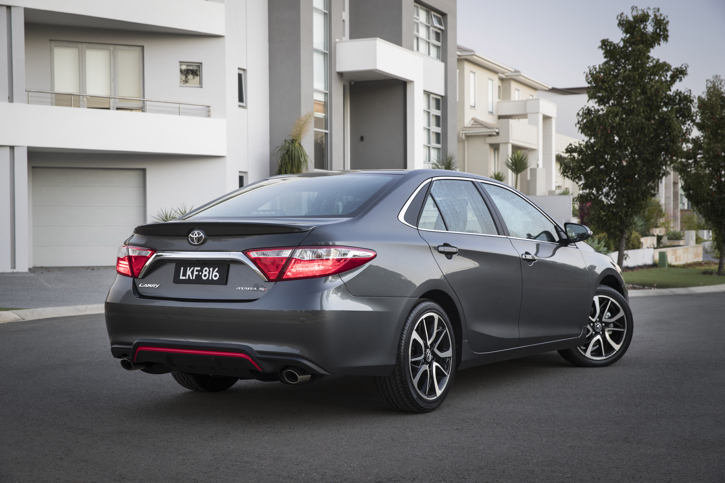 Toyota Camry Atara SX Facelift