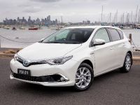 Toyota Corolla Hybrid (2016) - picture 1 of 6