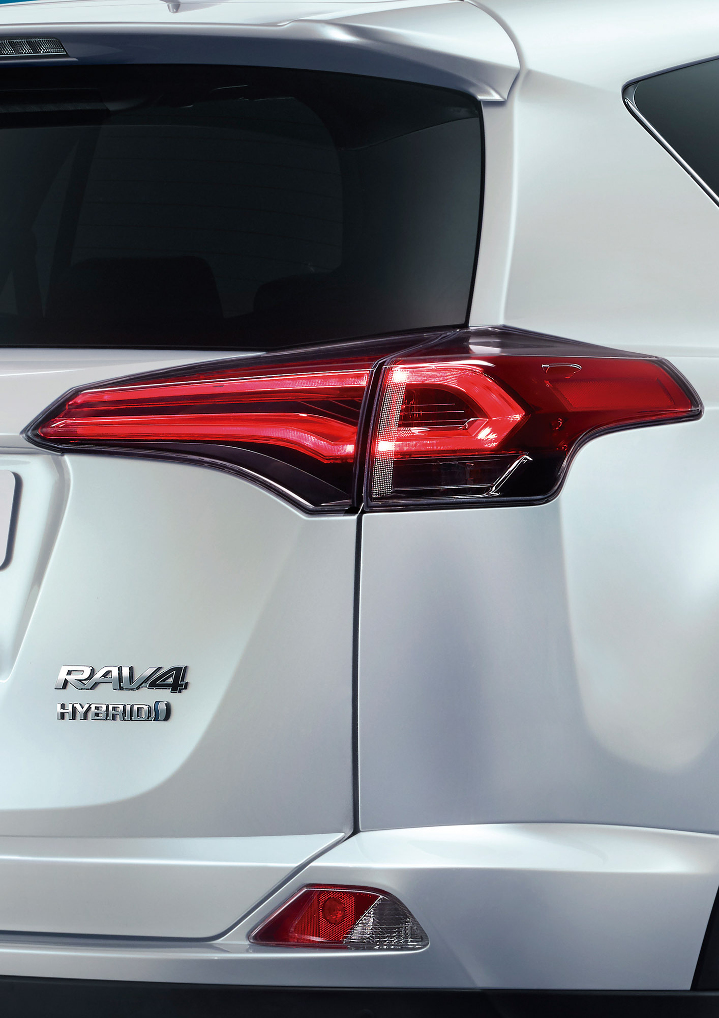 Toyota RAV4 Hybrid Teaser