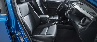 Toyota RAV4 Hybrid (2016) - picture 52 of 53