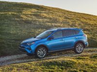 Toyota RAV4 Hybrid (2016) - picture 8 of 53