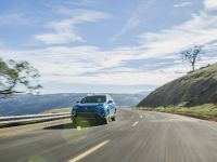 Toyota RAV4 Hybrid (2016) - picture 11 of 53