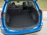 Toyota RAV4 Hybrid (2016)