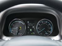 Toyota RAV4 Hybrid (2016)