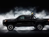 Toyota Tacoma Back to the Future Concept (2016) - picture 3 of 15