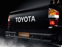Toyota Tacoma Back to the Future Concept (2016) - picture 7 of 15