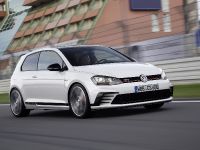 Volkswagen Golf GTI Clubsport Edition 40 (2016) - picture 3 of 15