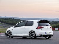 Volkswagen Golf GTI Clubsport Edition 40 (2016) - picture 8 of 15