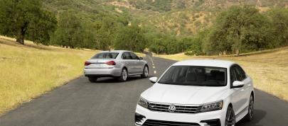 Volkswagen Passat (2016) - picture 15 of 31