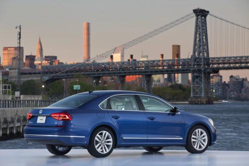 Volkswagen Passat (2016) - picture 8 of 31