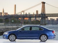 Volkswagen Passat (2016) - picture 4 of 31