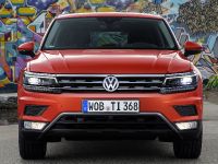 Volkswagen Tiguan (2016) - picture 1 of 13