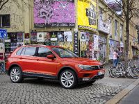 Volkswagen Tiguan (2016) - picture 7 of 13