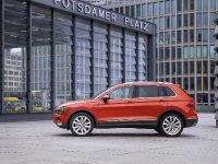 Volkswagen Tiguan (2016) - picture 8 of 13