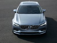 Volvo S90 (2017) - picture 8 of 19
