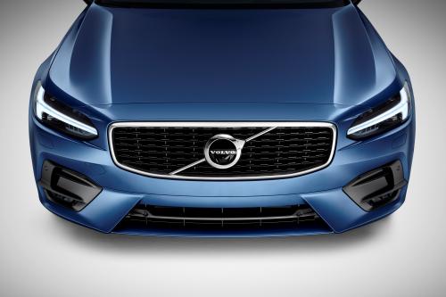 Volvo V70 R-Design (2016) - picture 8 of 8