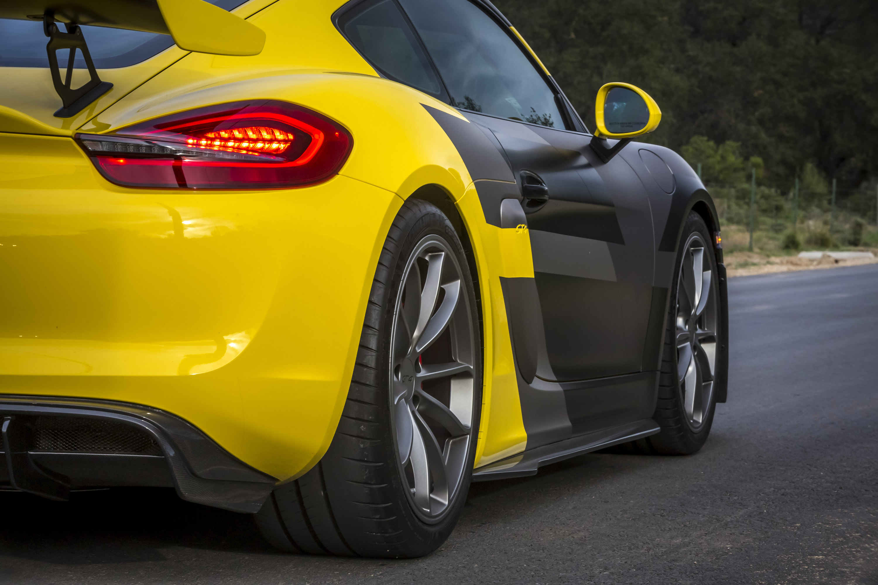 Vorsteiner Porsche GT4