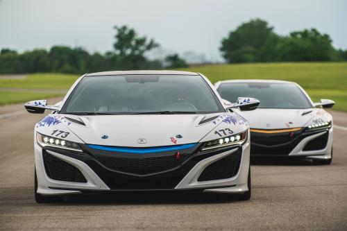 Acura NSX (2017) - picture 1 of 9