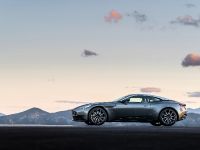 Aston Martin DB11 (2017)