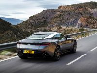 Aston Martin DB11 (2017)