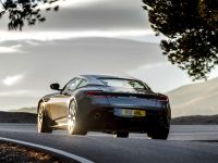 Aston Martin DB11 (2017)