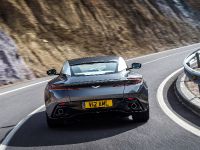 Aston Martin DB11 (2017)