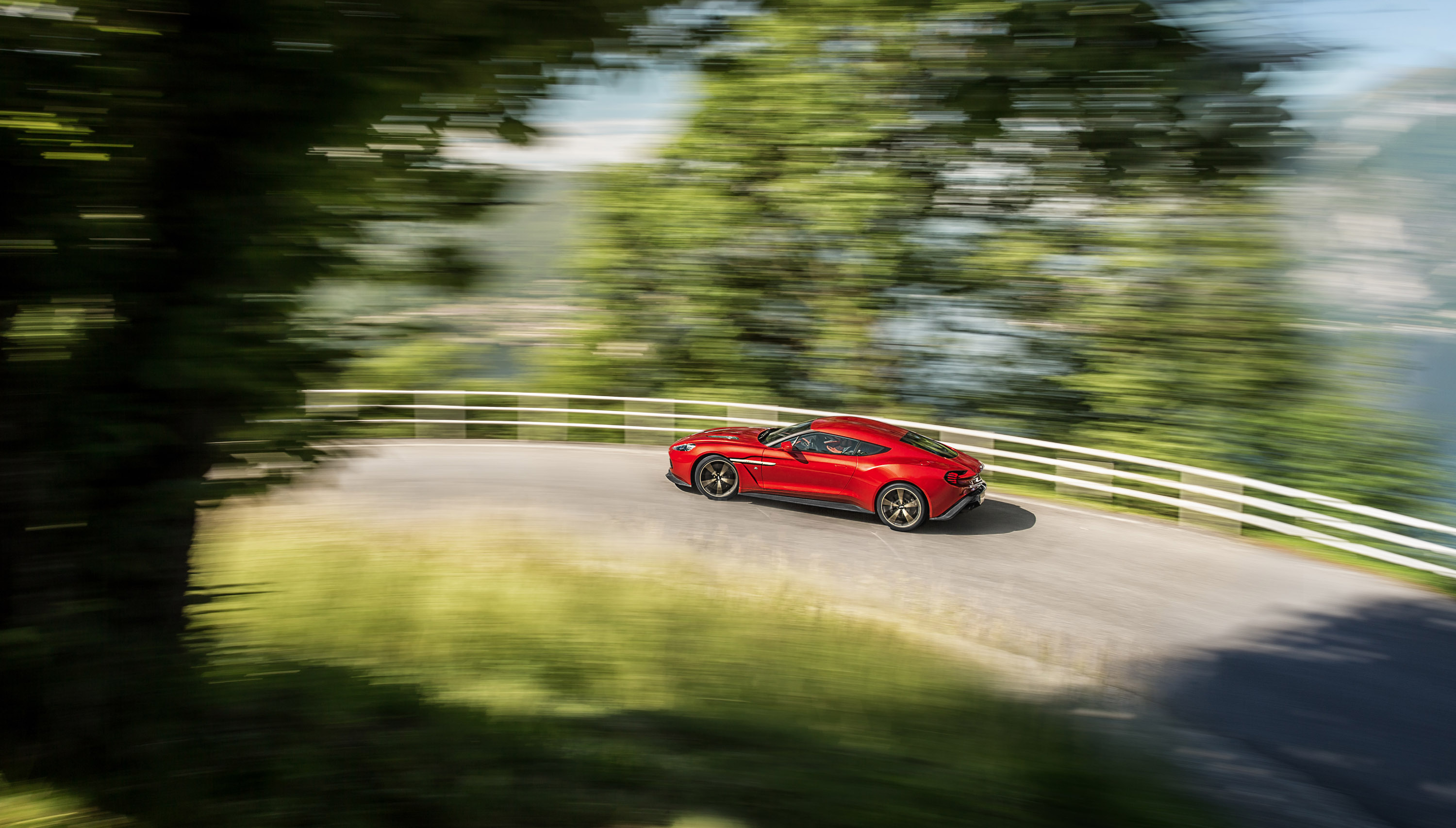 Aston Martin Vanquish Zagato