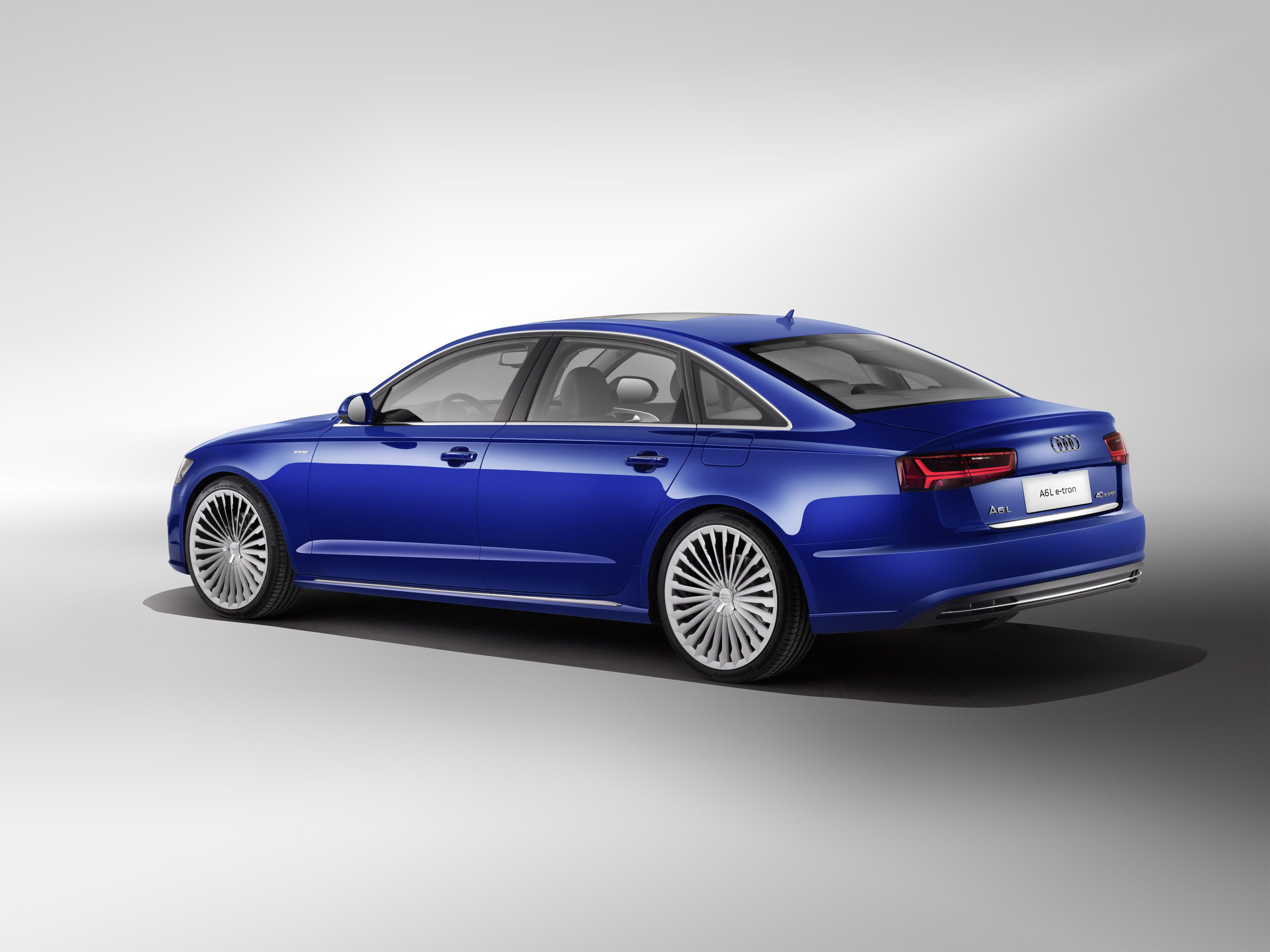 Audi A6L e-tron