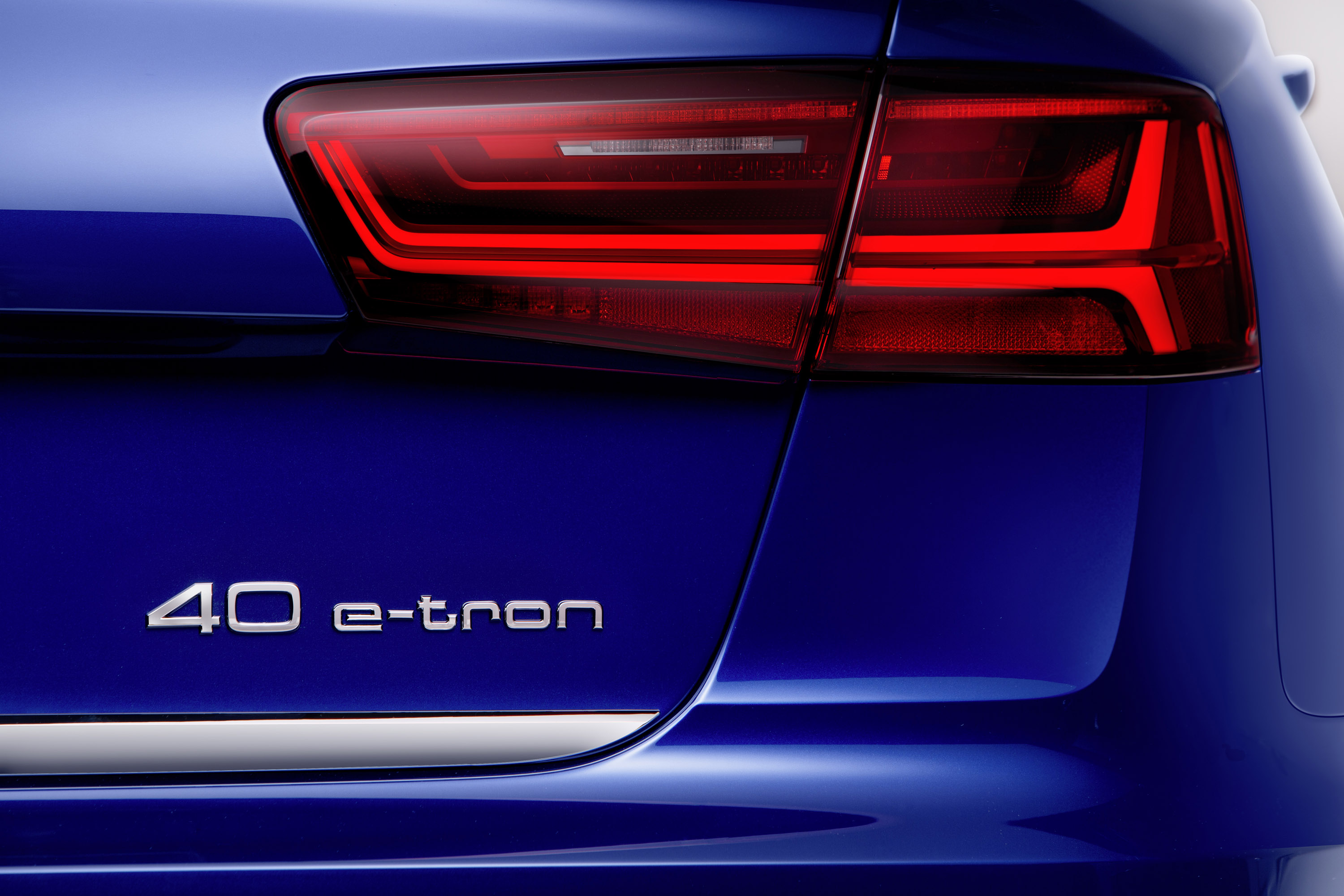 Audi A6L e-tron