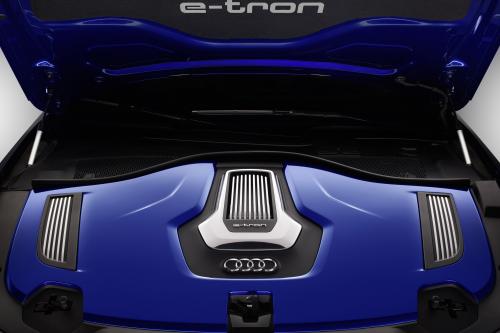 Audi A6L e-tron (2017) - picture 8 of 14