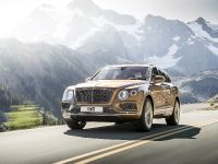 Bentley Bentayga (2017) - picture 3 of 32