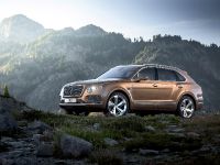 Bentley Bentayga (2017) - picture 6 of 32