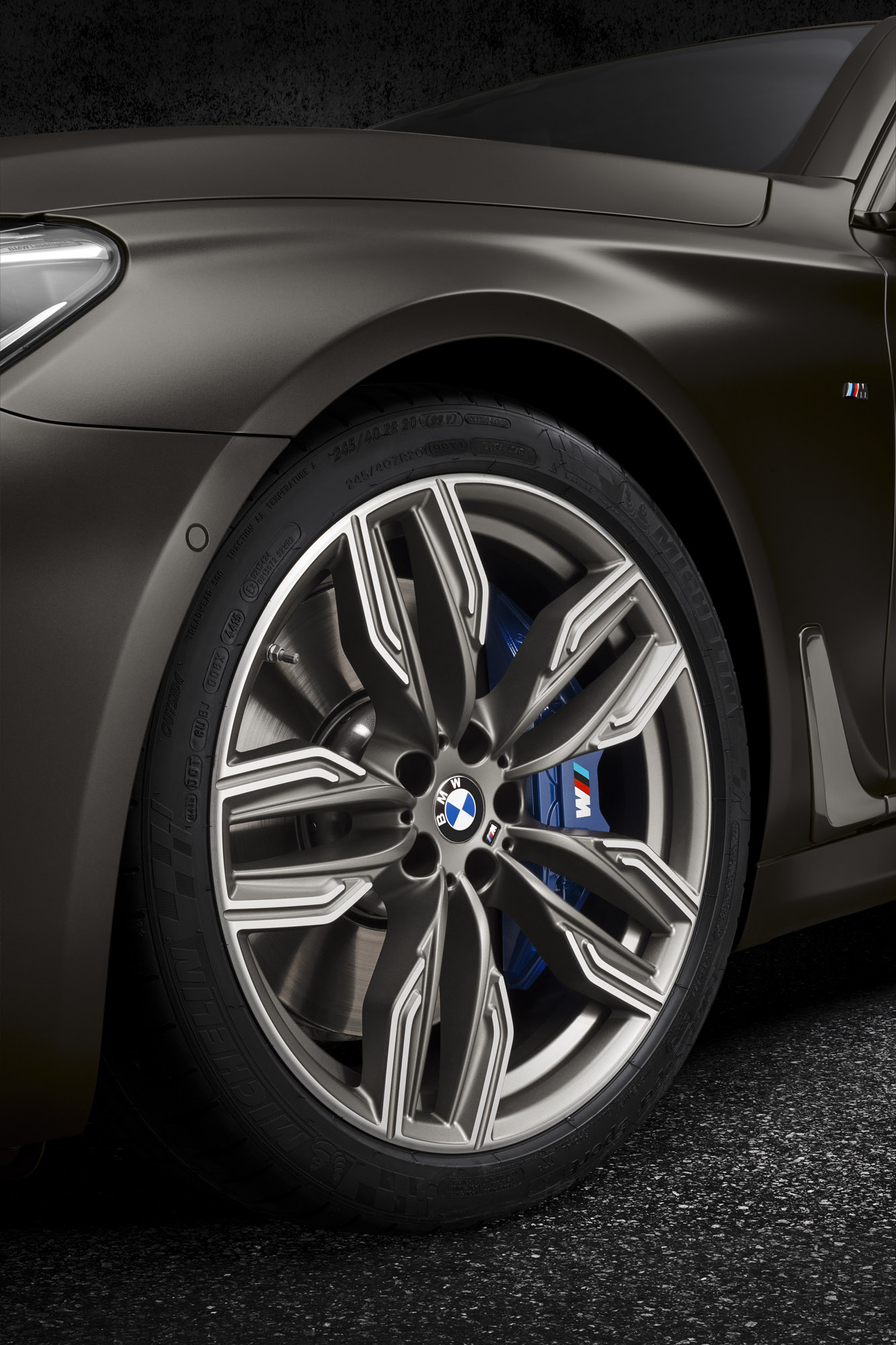 BMW M760Li xDrive