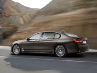 BMW M760Li xDrive (2017) - picture 6 of 23