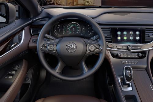 Buick LaCrosse (2017) - picture 8 of 18